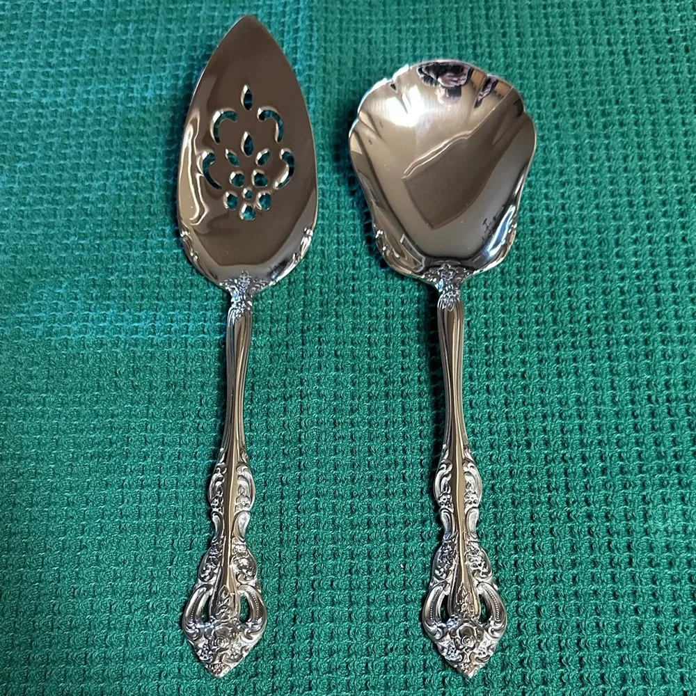 Oneida Heirloom Stainless 2 Piece Entertainment Set Michelangelo Pattern 🆕